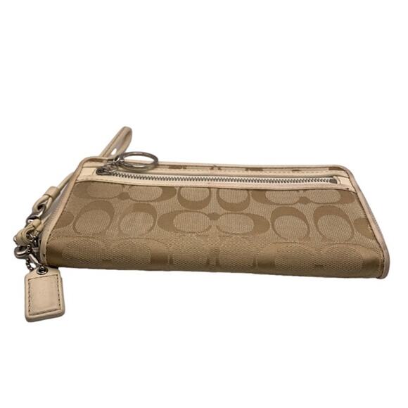 COACH Tan Cream Signature Canvas Wristlet Wallet - Picture 3 of 10